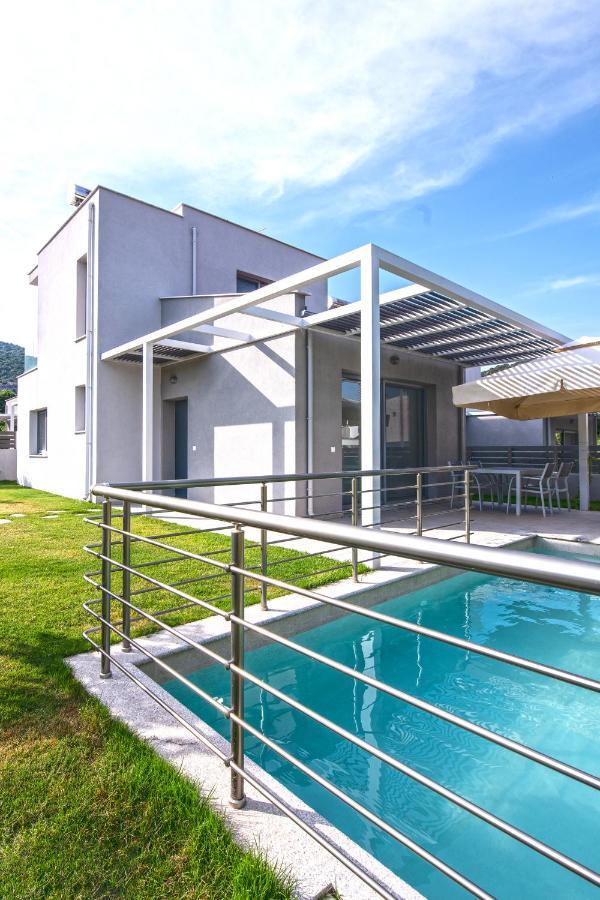 Ag Luxury Villas, Iraklitsa Nea Iraklitsa Exterior photo